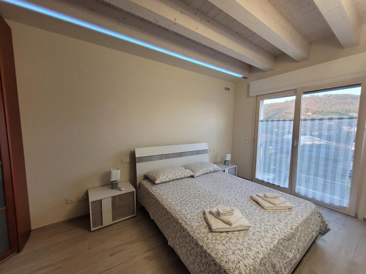 Garda View - Nuovo Appartamento Con Solarium Vista Lago מראה חיצוני תמונה