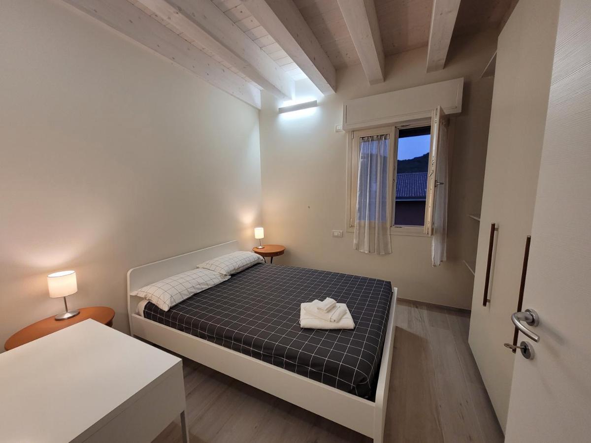 Garda View - Nuovo Appartamento Con Solarium Vista Lago מראה חיצוני תמונה